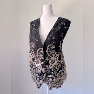 Vintage ‘90s Express Black & Cream Floral Print V-Neck Button Down Vest